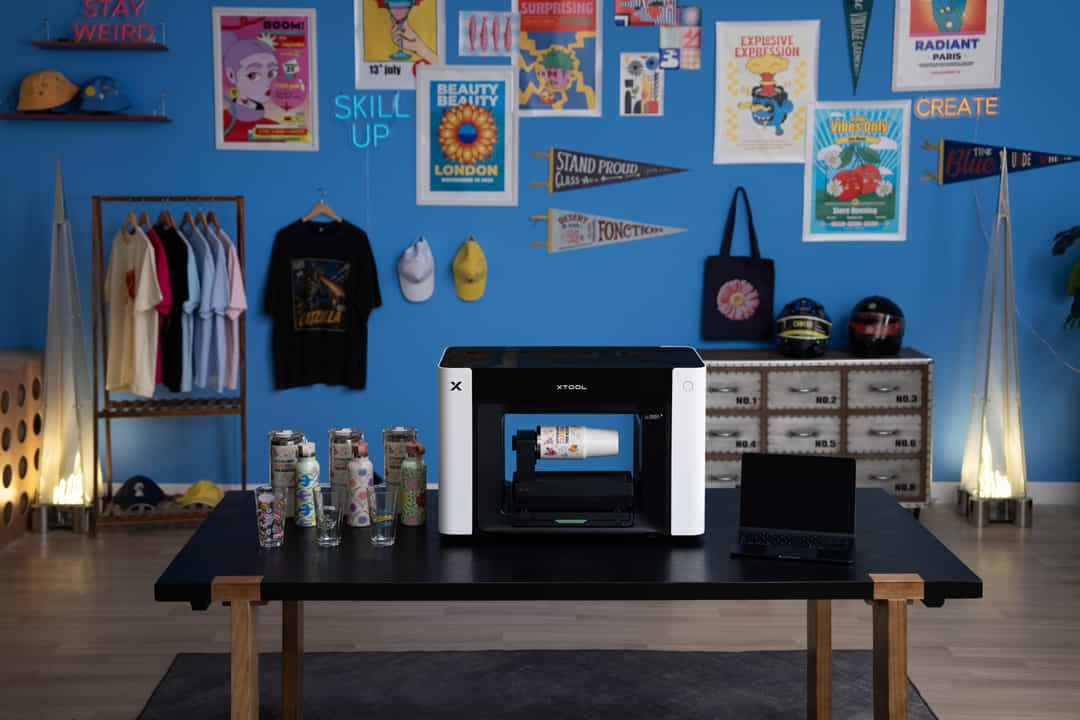 Accessoires xTool O1 : imprimez sur tasses, en UV DTF, sur textile et bien plus