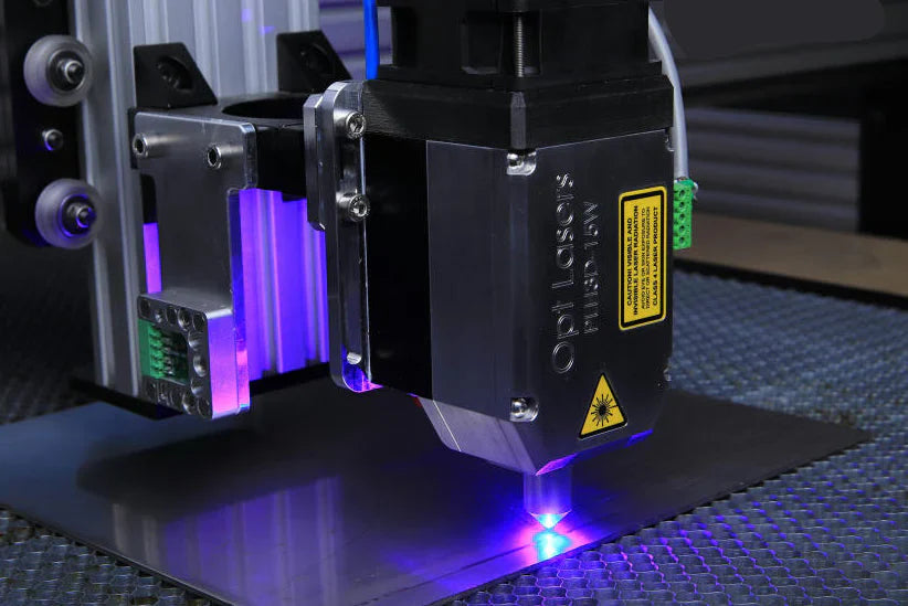 Laser UV 101 : définition, applications et plus encore