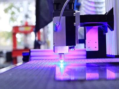 Laser Fibre ou Laser Infrarouge : Quel Graveur Choisir ?