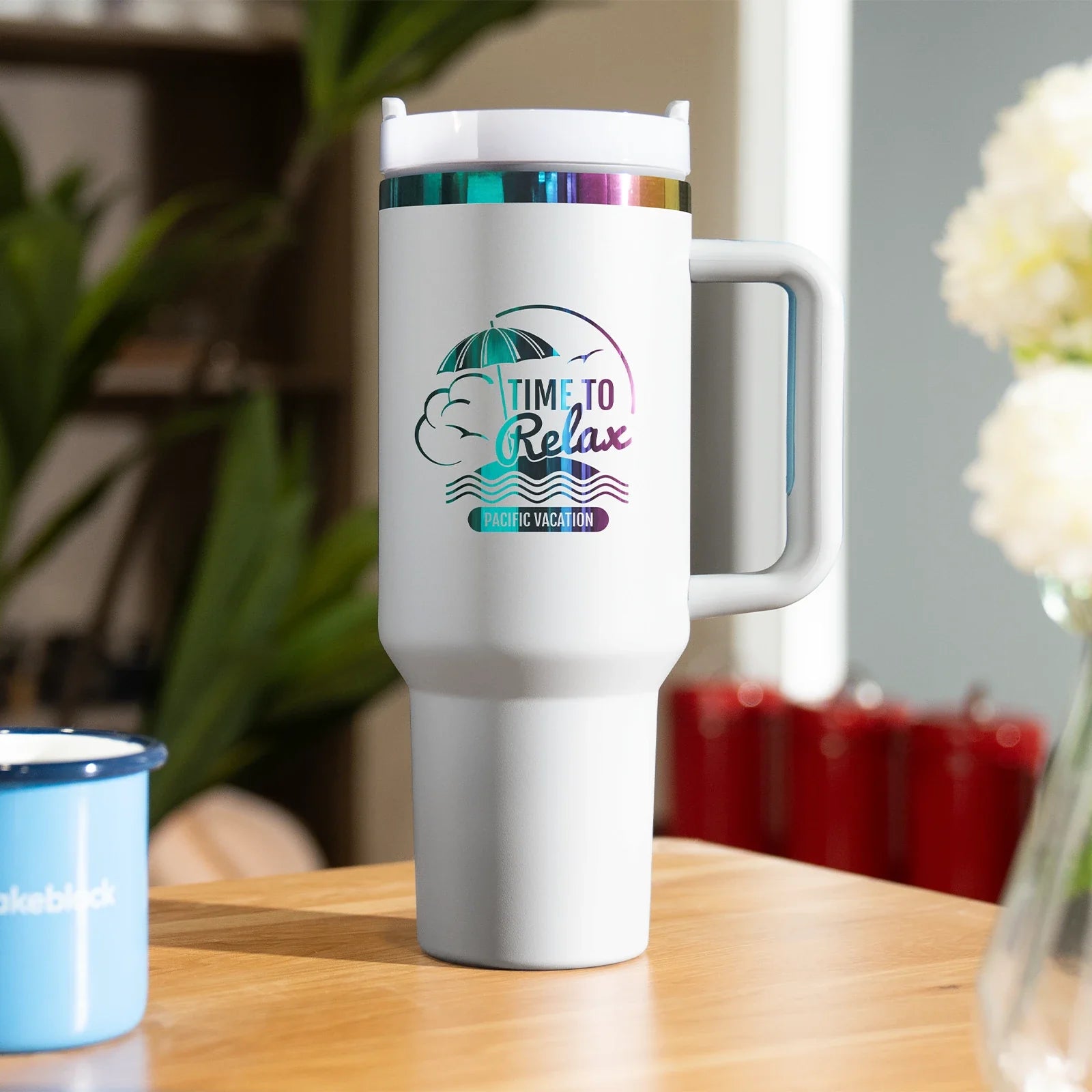 Gobelet en acier inoxydable dégradé bleu clair-gris à irisé avec poignée amovible (1,18 L)